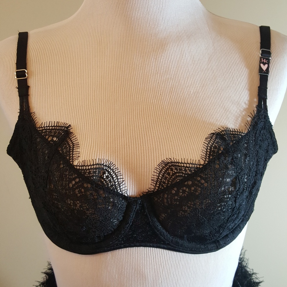 VSDelicate Lacy Dream Angel Push Up Bra